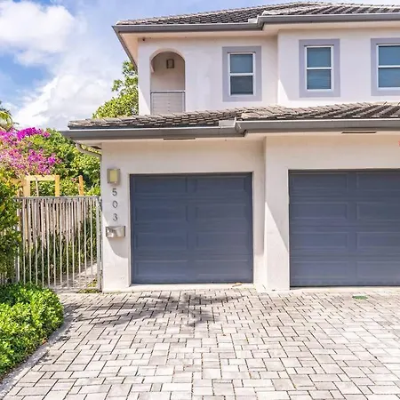 Miami/Ft Lauderdale Private Retreat Near Airport. Villa